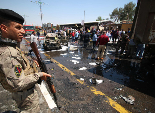 Đánh bom liên tiếp tại Iraq, ít nhất 80 người thương vong 