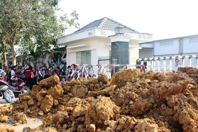 Trải thảm & rải đinh