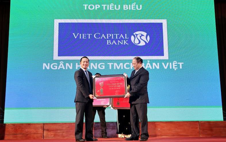 Viet Capital Bank được trao tặng doanh nghiệp, doanh nhân văn hóa