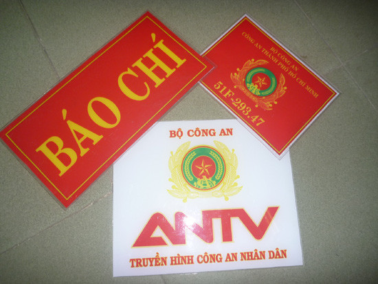 Xử phạt hành chính tài xế dùng thẻ nhà báo, logo truyền hình ANTV giả
