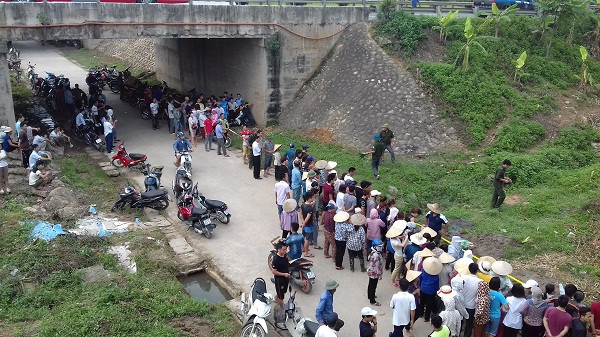 Nóng: Trọng án ở Hà Nội, nam thanh niên bị sát hại dã man