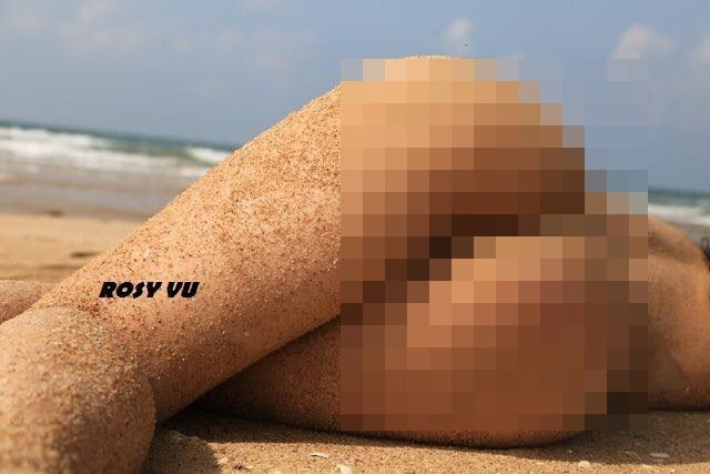 Nóng mắt xem mẫu nude vì... cá chết