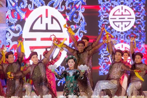 Thừa Thiên Huế: Đêm khai mạc Festival 2016 với chủ đề “Huế đẹp và thơ”