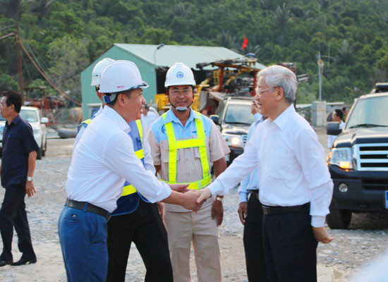 Tổng Bí thư Nguyễn Phú Trọng thăm Dự án trọng điểm Quốc gia hầm Đèo Cả