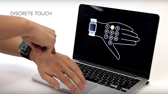SkinTrack giúp điều hướng smartwatch bằng cách chạm vào da
