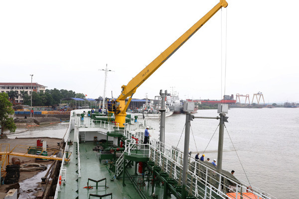 Cận cảnh tàu 4300 tấn - tàu lớn nhất của Cảnh sát biển Việt Nam