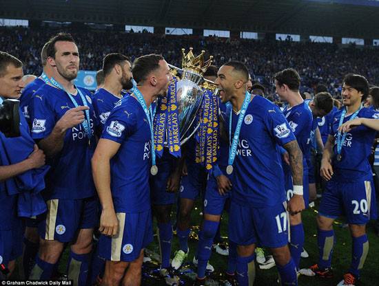 Chùm ảnh Leicester City đăng quang ngôi vô địch Premier League