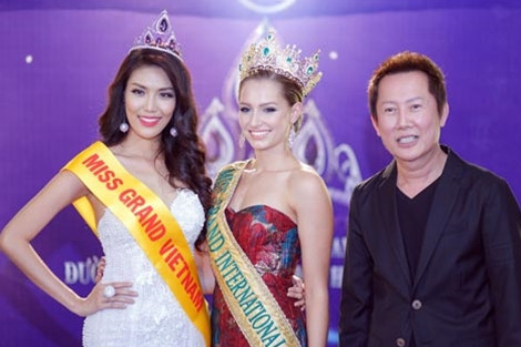 Lan Khuê nhường quyền dự Hoa hậu hòa bình quốc tế cho thí sinh Hoa khôi áo dài