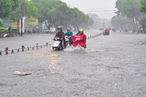 Dự báo thời tiết: Nam Bộ bước vào mùa mưa