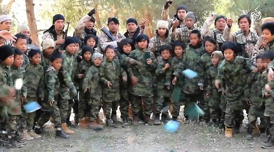 IS mở trại huấn luyện toàn trẻ em Châu Á