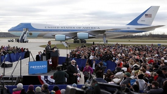 Phái đoàn hùng hậu luôn đi cùng Tổng thống Obama trong những chuyến công du