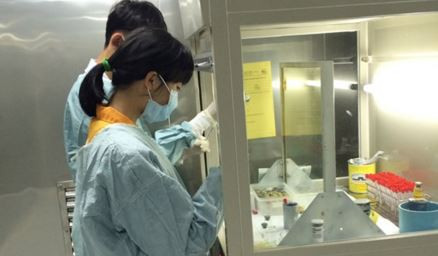 Hai học sinh Việt Nam đạt giải quốc tế với nghiên cứu tiêu diệt tế bào ung thư