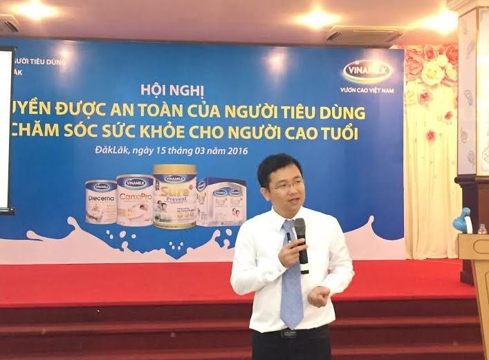 Vinamilk tiếp tục chăm sóc sức khỏe cho hơn 1.300 người cao tuổi