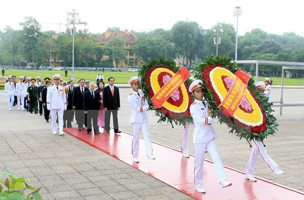 Lãnh đạo Đảng, Nhà nước vào Lăng viếng Chủ tịch Hồ Chí Minh