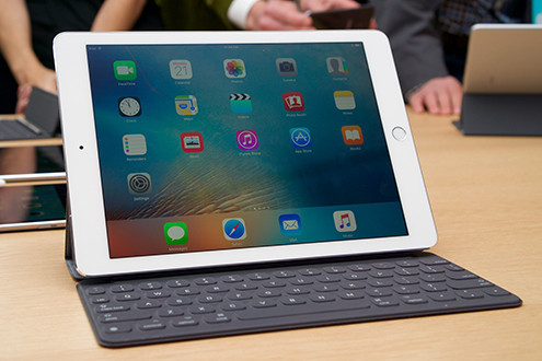 Apple ngừng cập nhật iOS 9.3.2 cho iPad Pro 9,7 inch