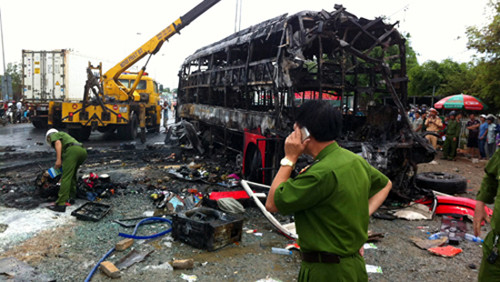 Tai nạn giao thông tại Bình Thuận: Đã xác định được danh tính 6 nạn nhân