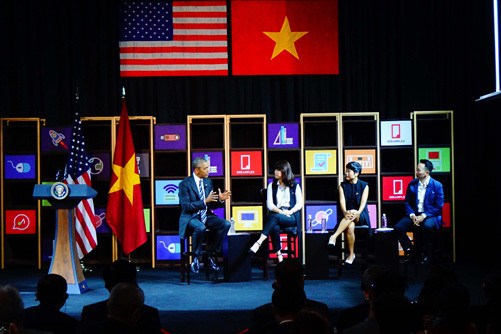 Tổng thống Barack Obama giao lưu với cộng đồng doanh nghiệp trẻ