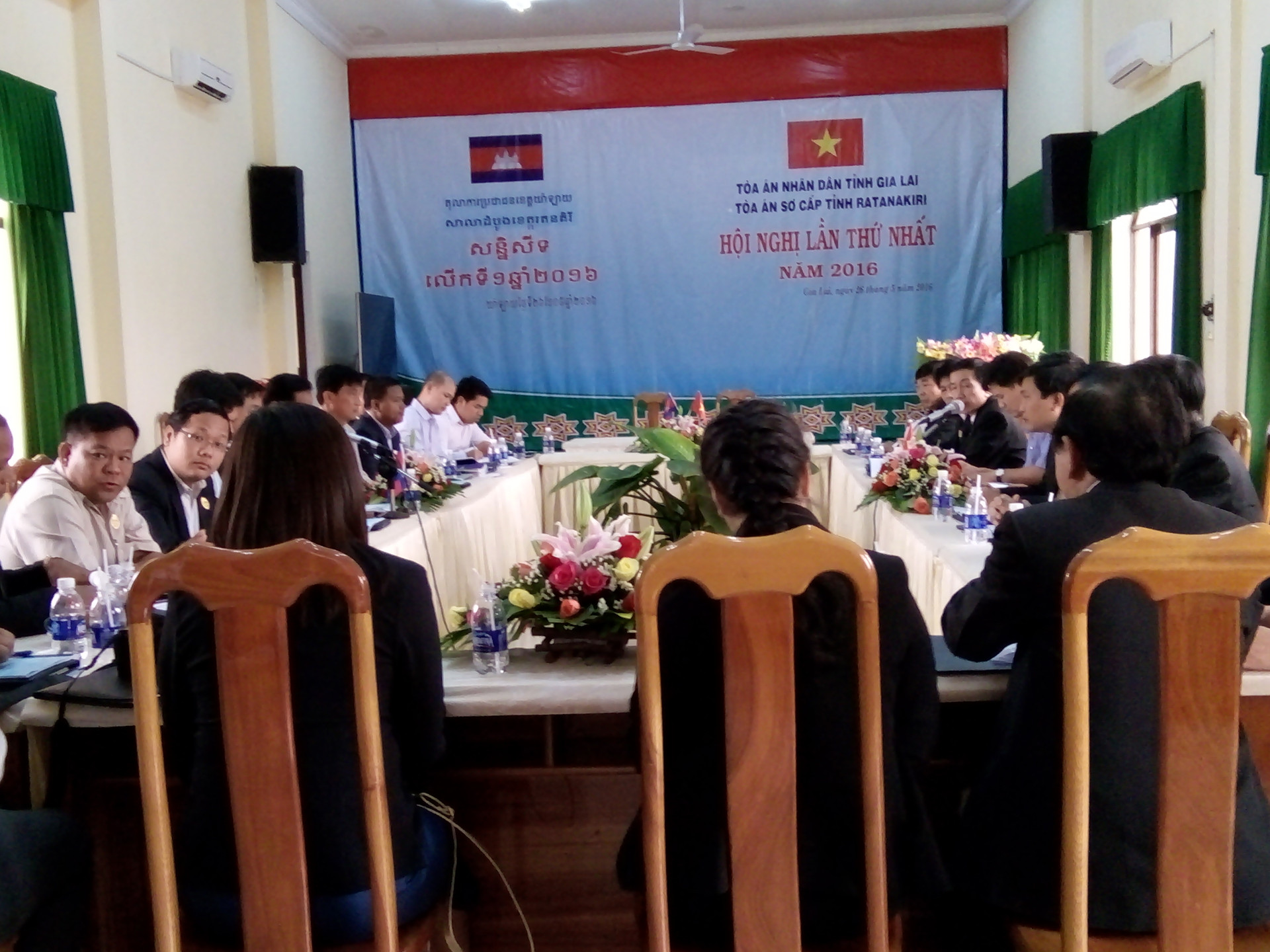 TAND tỉnh Gia Lai và Tòa án sơ cấp tỉnh Ratanakiri (Campuchia) tổ chức Hội nghị lần thứ nhất năm 2016