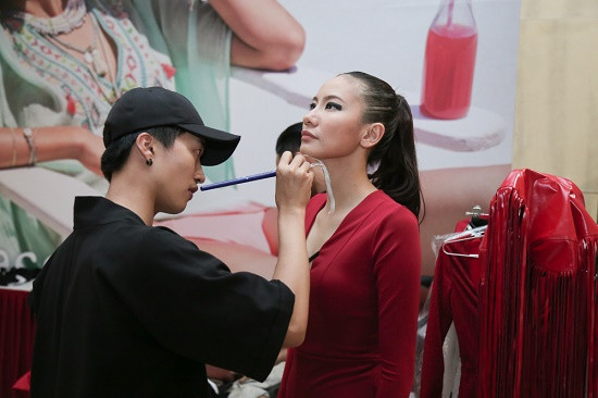 Thí sinh Vietnam’s Next Top Model 2016 bị 