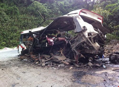 Thông tin mới nhất vụ nổ xe khách kinh hoàng khiến 8 người tử vong tại Lào