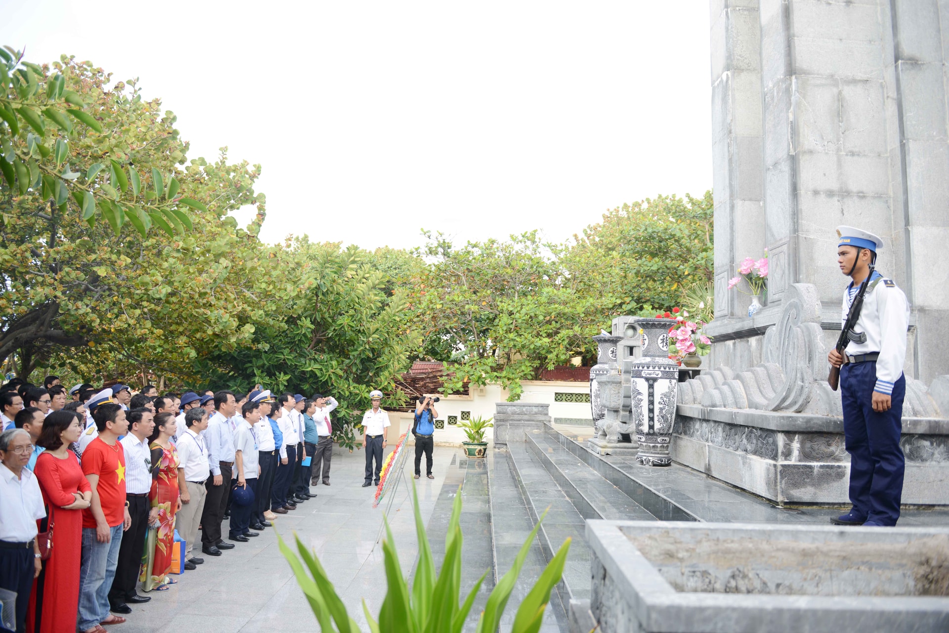 Đoàn công tác số 14 thăm quần đảo Trường Sa và nhà giàn DK1 