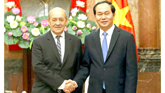 Chủ tịch nước Trần Đại Quang tiếp Bộ trưởng Quốc phòng Pháp và Ấn Độ