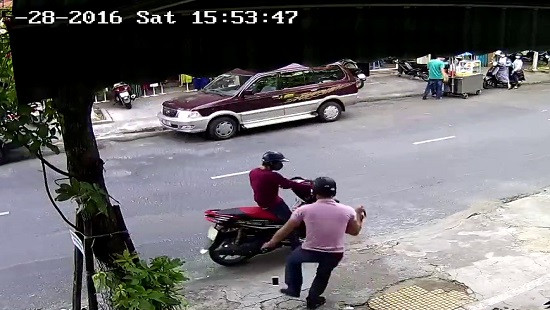 Bắt 2 đối tượng gây ra vụ cướp giật táo tợn giữa trung tâm TP Đà Nẵng Bắt 2 đối tượng gây ra vụ cướp giật táo tợn giữa trung tâm TP Đà Nẵng