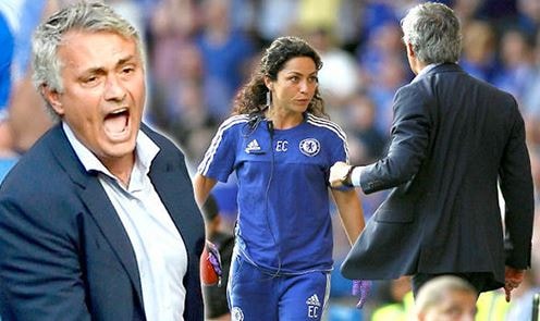 Nhận tiền bồi thường bác sĩ Carneiro thôi kiện Chelsea và Mourinho