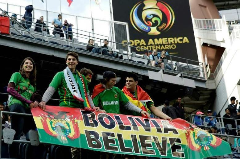 Argentina-Bolivia (3-0): Khi Messi làm…xiếc
