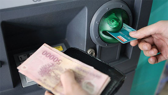 Dự kiến nâng hạn mức cho một lần rút tiền mặt tại ATM