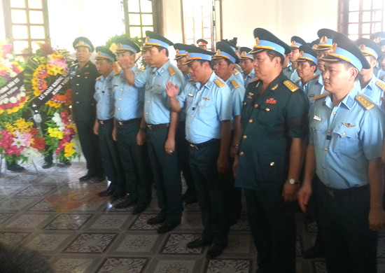 Xúc động lễ truy điệu Đại tá phi công Trần Quang Khải