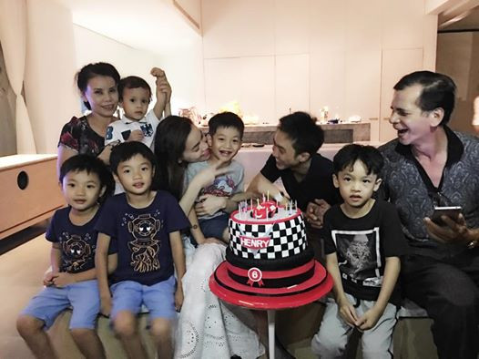 Hà Hồ và Cường đô la vui vẻ tổ chức sinh nhật cho con trai