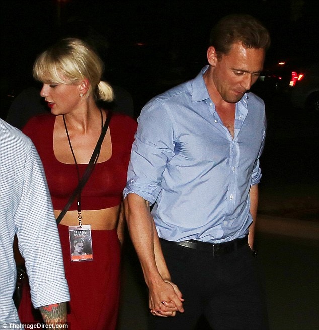 Vừa hẹn hò, Taylor Swift nghĩ Tom Hiddleston là tình yêu đích thực