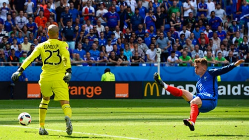 EURO 2016: Nếu đủ tài năng thì không bao giờ là quá muộn 