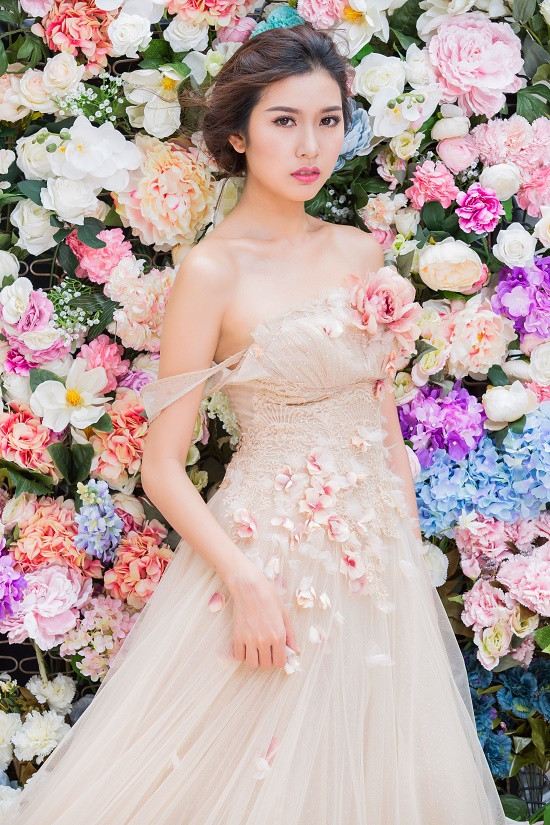 Thúy Vân sang Nhật Bản cùng Top 5 Hoa hậu Quôc tế 2015