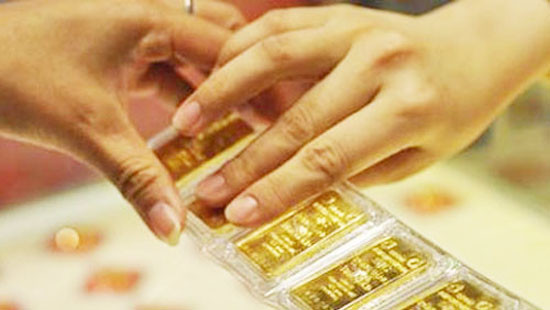 Giá vàng hôm nay (7/7) “bốc hơi” nửa triệu đồng/lượng