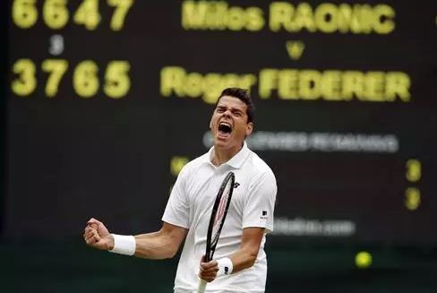 Federer tiếc nuối dành tấm vé vào chung kết Wimbledon cho Raonic
