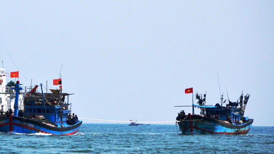 Hai tàu đâm chìm tàu cá Quảng Ngãi ở Hoàng Sa là tàu Trung Quốc