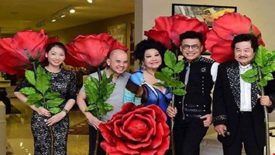 MC Thanh Bạch và Thúy Nga làm đám cưới nghệ thuật lần thứ 8