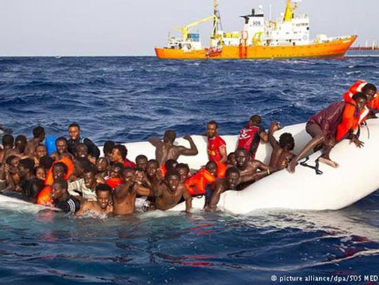 Cảnh sát Italia triệt phá thành công đường dây buôn người di cư xuyên quốc gia
