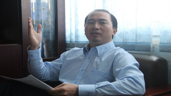 Vụ ông bố đập sữa trong siêu thị: Nhiều quan điểm phản biện góc nhìn của luật sư Trương Anh Tú