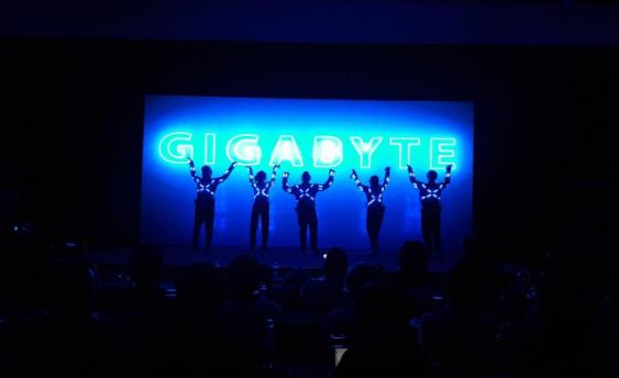 Gigabyte ra mắt dòng sản phẩm Mainboard X99/Z170 Refresh