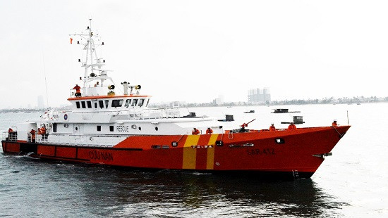 Cấp cứu ngư dân bị đa chấn thương ở vùng biển Hoàng Sa
