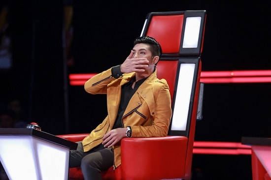 Noo Phước Thịnh khóc khi nghe thí sinh The Voice Kids hát về mẹ