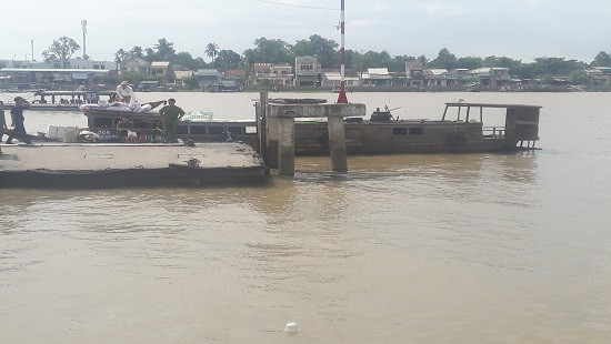 Phát hiện xác chết trôi sông tại bến tàu khách Ninh Kiều