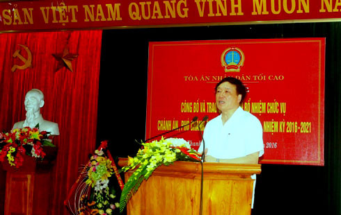 Trao quyết định bổ nhiệm Chánh án, Phó Chánh án TAND tỉnh Thanh Hoá 
