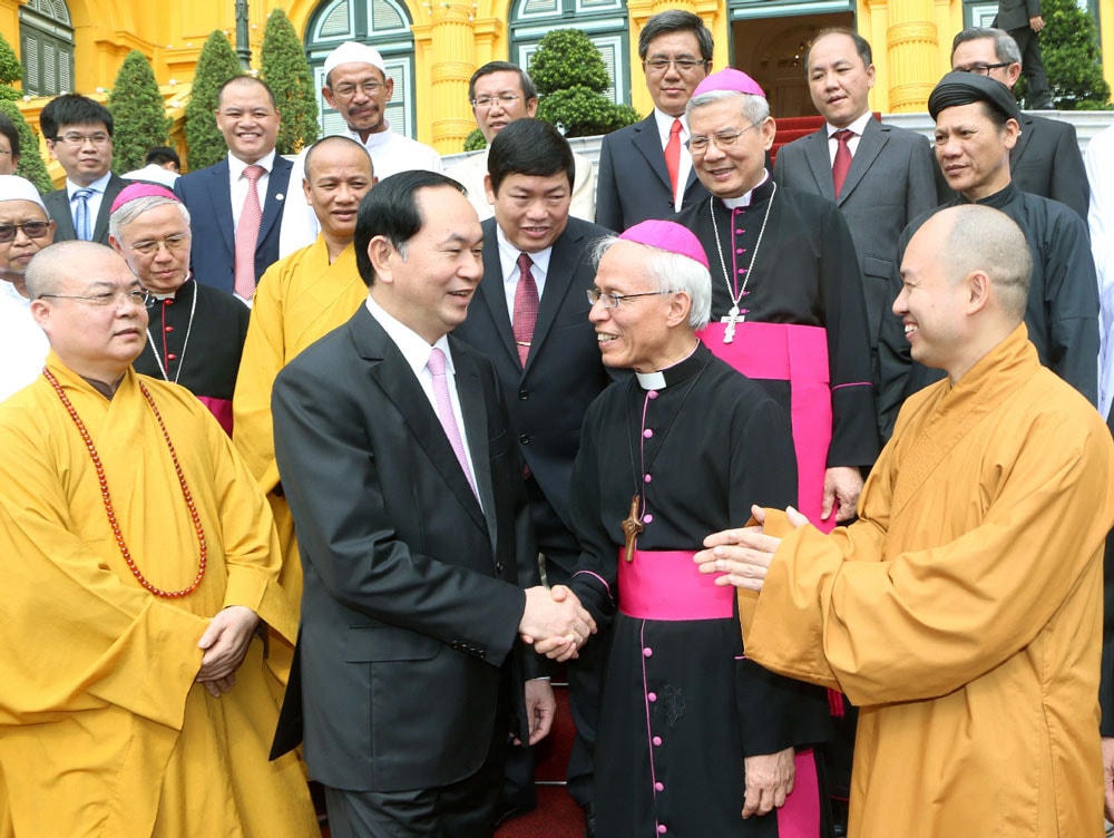 Không để các thế lực thù địch lợi dụng tôn giáo chống phá cách mạng