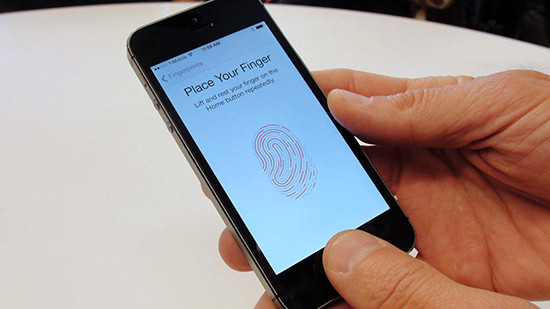 iPhone tương lai có thể quay phim và ghi dấu vân tay kẻ trộm