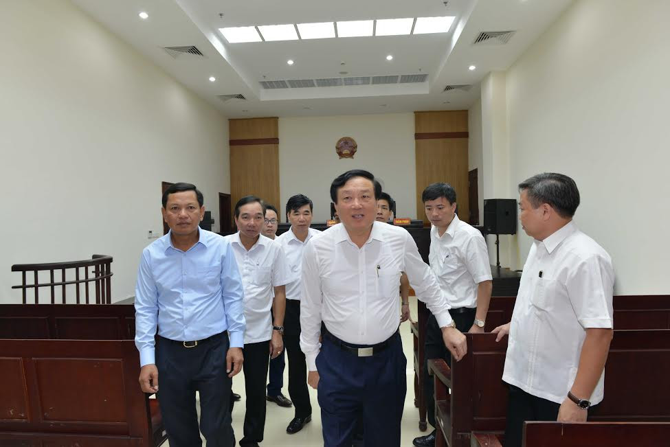 Chánh án TANDTC Nguyễn Hòa Bình thăm, làm việc với TAND cấp cao tại Hà Nội