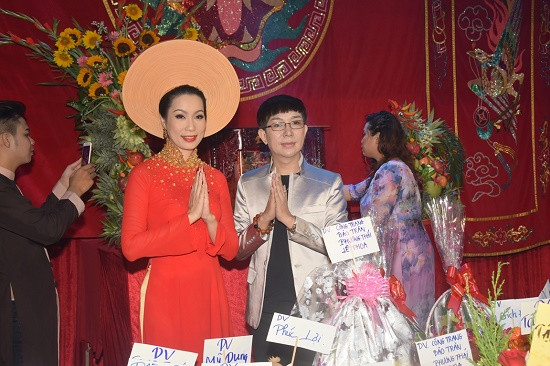 Trịnh Kim Chi cùng sao Việt bày tỏ lòng biết ơn với Tổ nghề